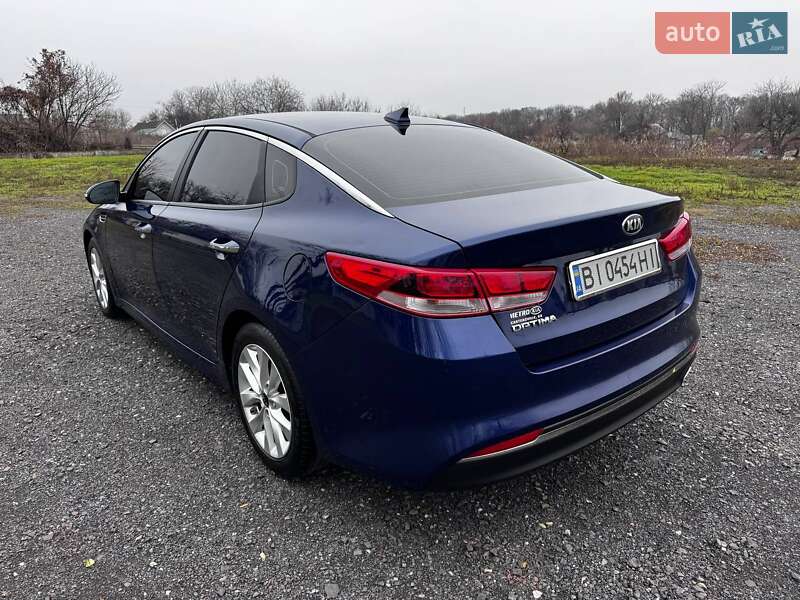 Седан Kia Optima 2016 в Козельщині