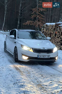 Седан Kia Optima 2013 в Черкассах