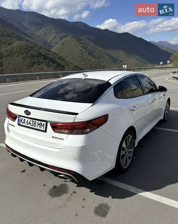 Седан Kia Optima 2016 в Києві