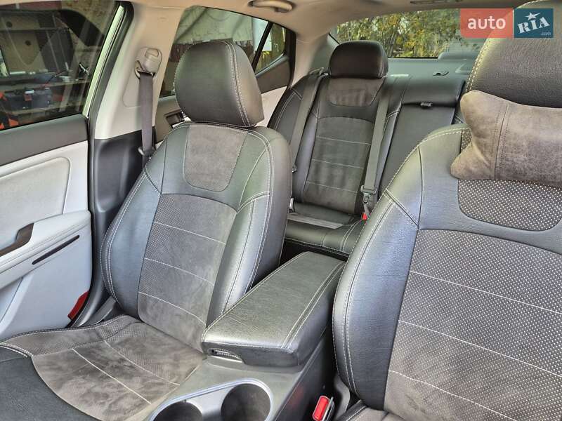 Седан Kia Optima 2014 в Харкові