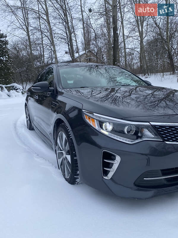Седан Kia Optima 2017 в Києві