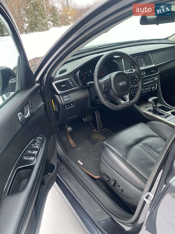 Седан Kia Optima 2017 в Києві