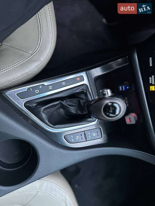 Седан Kia Optima 2012 в Полтаві