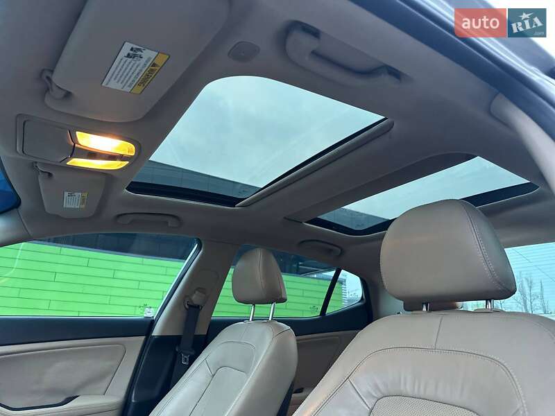 Седан Kia Optima 2012 в Полтаві