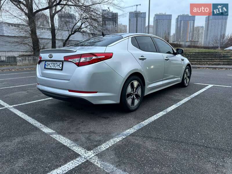 Седан Kia Optima 2012 в Полтаві