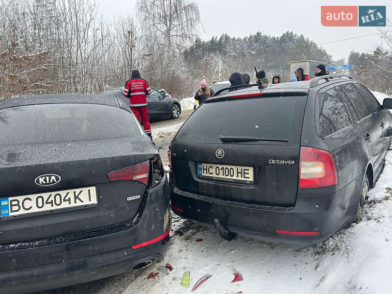 Седан Kia Optima 2012 в Львові фото 3 Седан Kia Optima 2012 в Львові