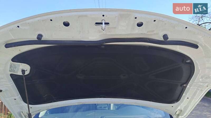 Седан Kia Optima 2015 в Южноукраїнську