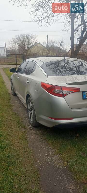 Седан Kia Optima 2013 в Львове