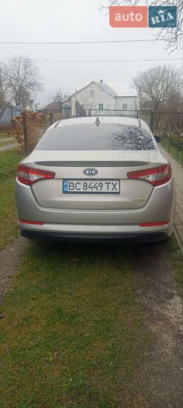 Седан Kia Optima 2013 в Львове
