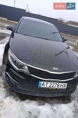 Седан Kia Optima 2017 в Івано-Франківську