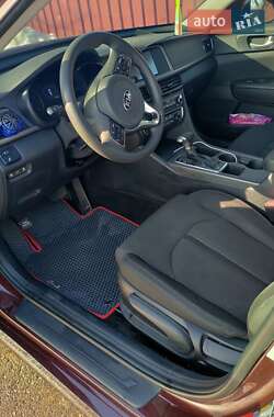 Седан Kia Optima 2018 в Житомире