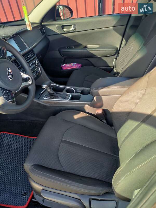 Седан Kia Optima 2018 в Житомирі