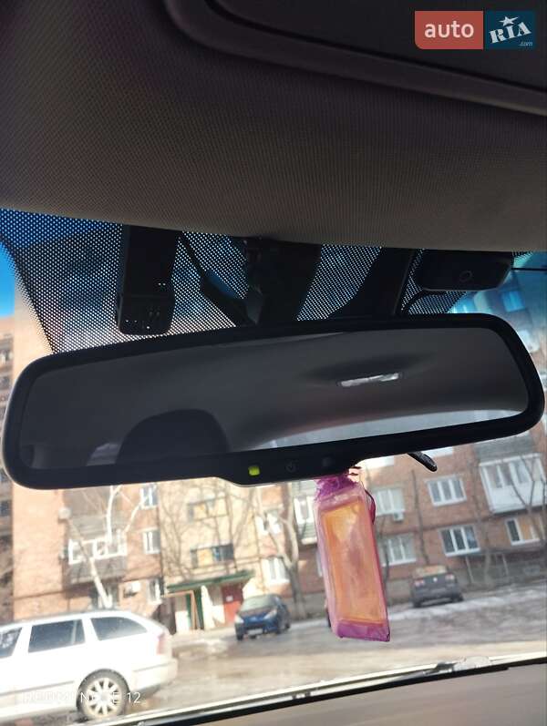 Седан Kia Optima 2012 в Славянске