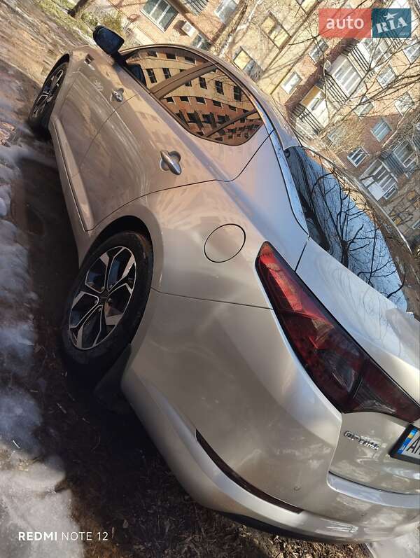 Седан Kia Optima 2012 в Славянске