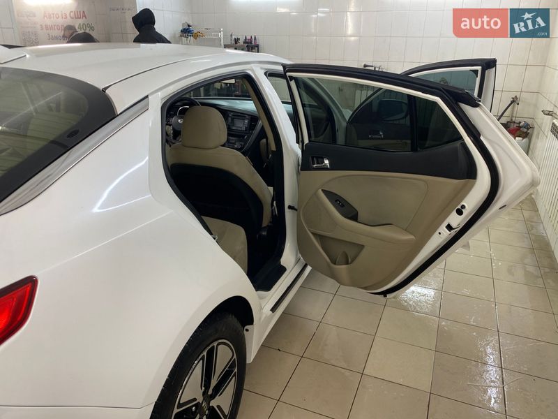 Седан Kia Optima 2011 в Харькове