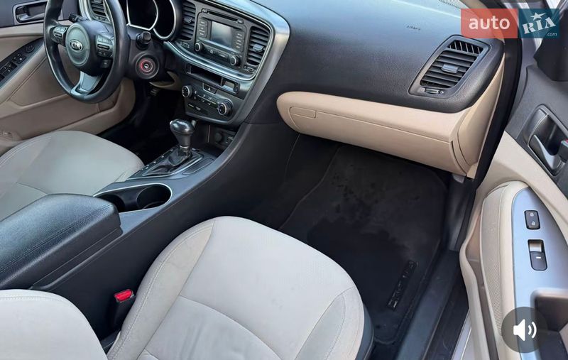 Седан Kia Optima 2014 в Полтаве