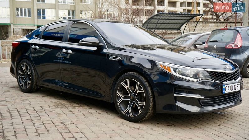 Седан Kia Optima 2016 в Черкасах