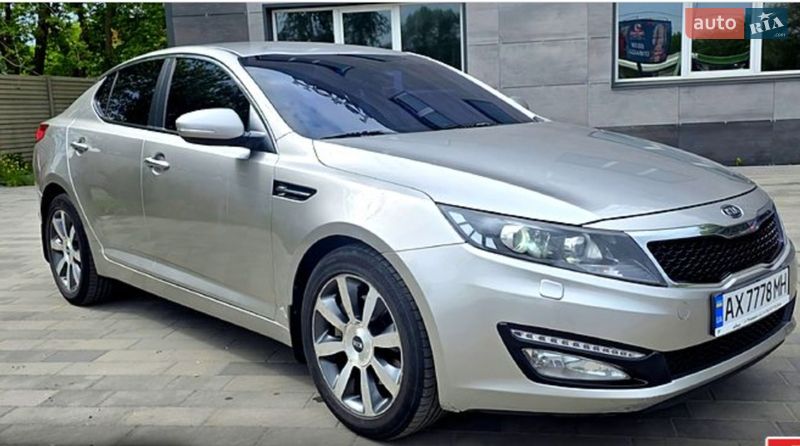 Седан Kia Optima 2012 в Харькове