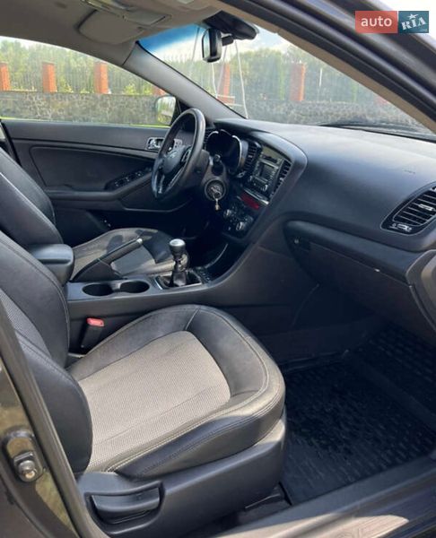 Седан Kia Optima 2012 в Корсунь-Шевченківському