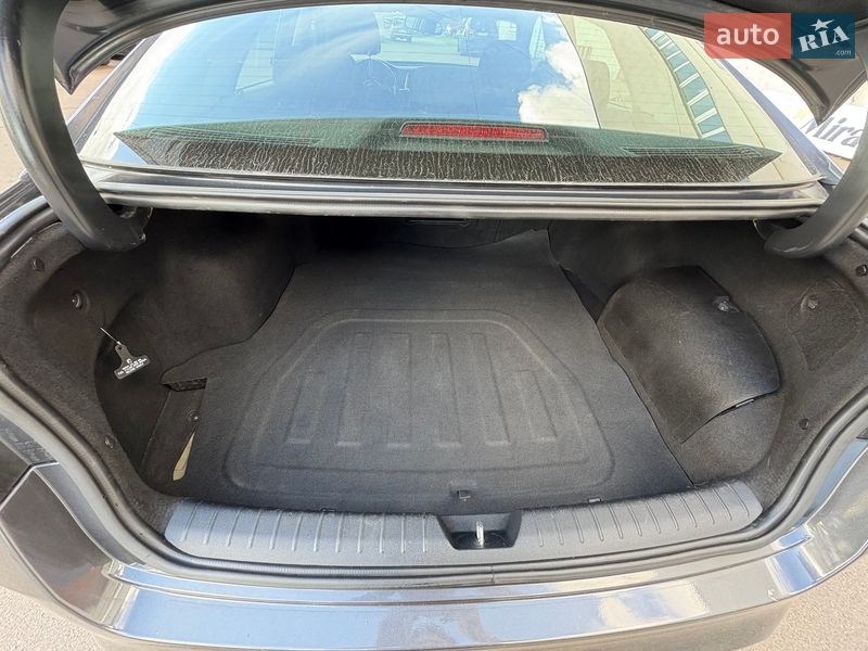 Седан Kia Optima 2016 в Киеве