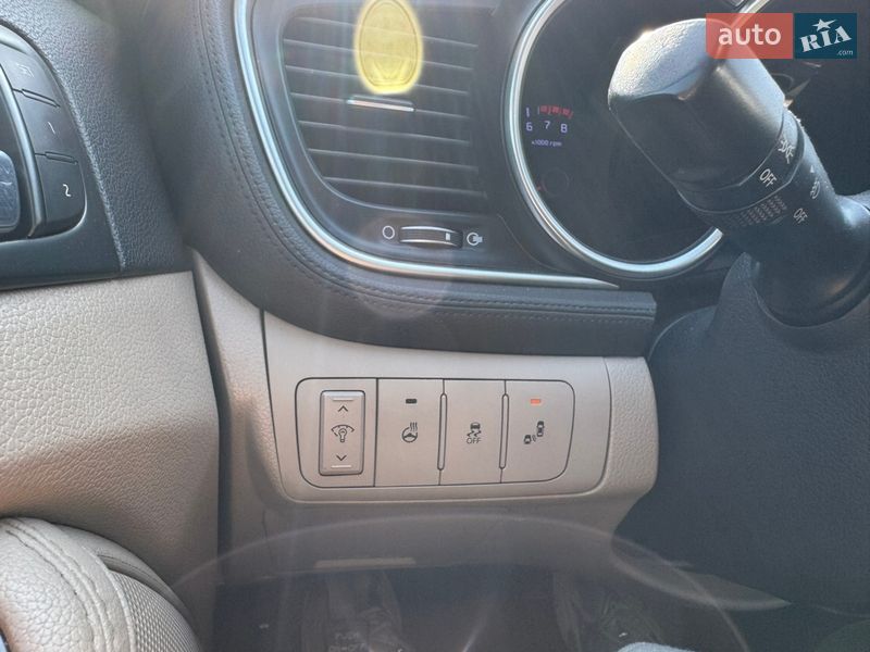 Седан Kia Optima 2014 в Кропивницком