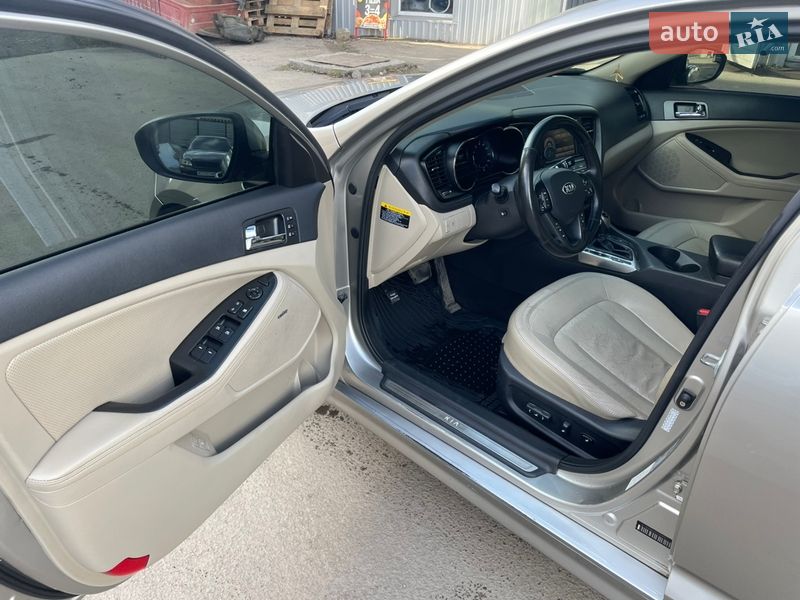 Седан Kia Optima 2012 в Тернополе