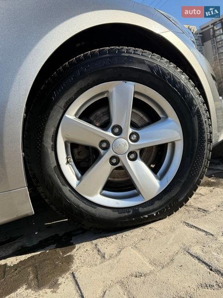 Седан Kia Optima 2015 в Хмельницком