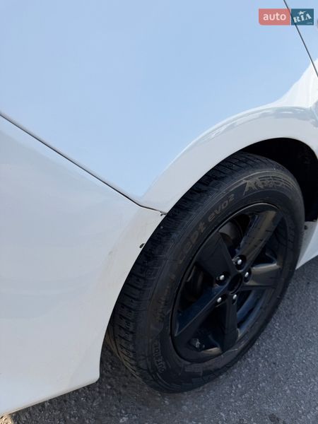 Седан Kia Optima 2014 в Дніпрі