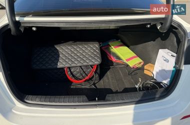 Седан Kia Optima 2014 в Дніпрі