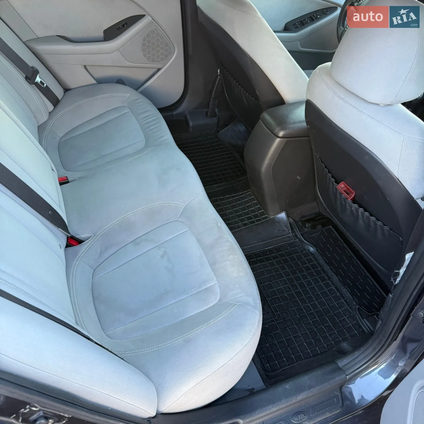 2011 Kia Optima - мініатюра 16