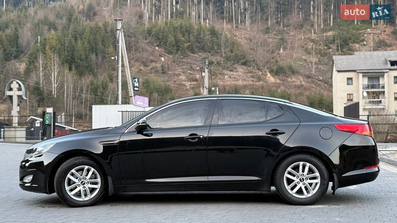 Седан Kia Optima 2012 в Міжгір'ї