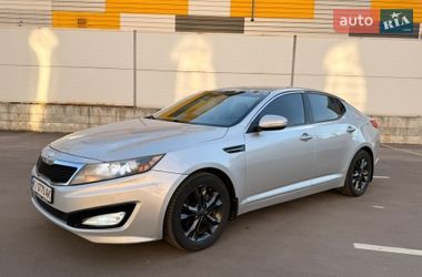 Седан Kia Optima 2012 в Киеве