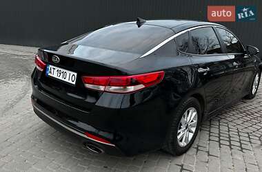 Седан Kia Optima 2016 в Ивано-Франковске