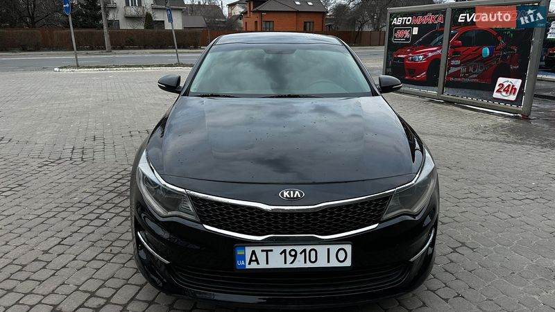 Седан Kia Optima 2016 в Ивано-Франковске