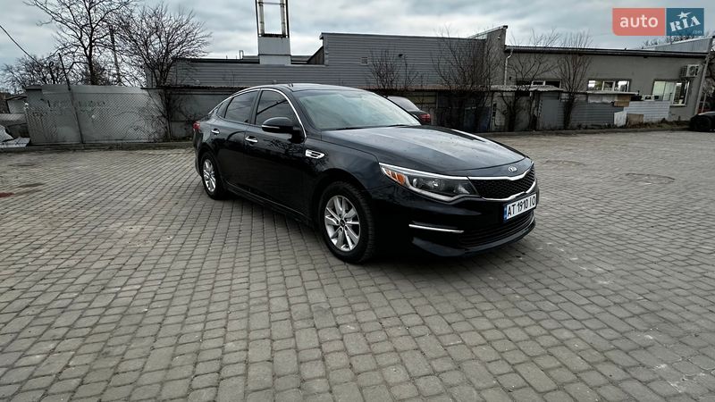 Седан Kia Optima 2016 в Ивано-Франковске