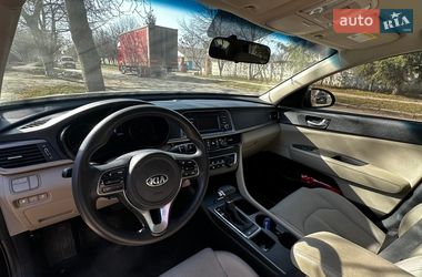 Седан Kia Optima 2016 в Ивано-Франковске
