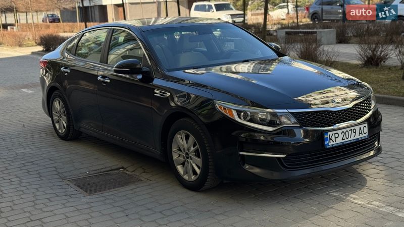 Седан Kia Optima 2017 в Ивано-Франковске