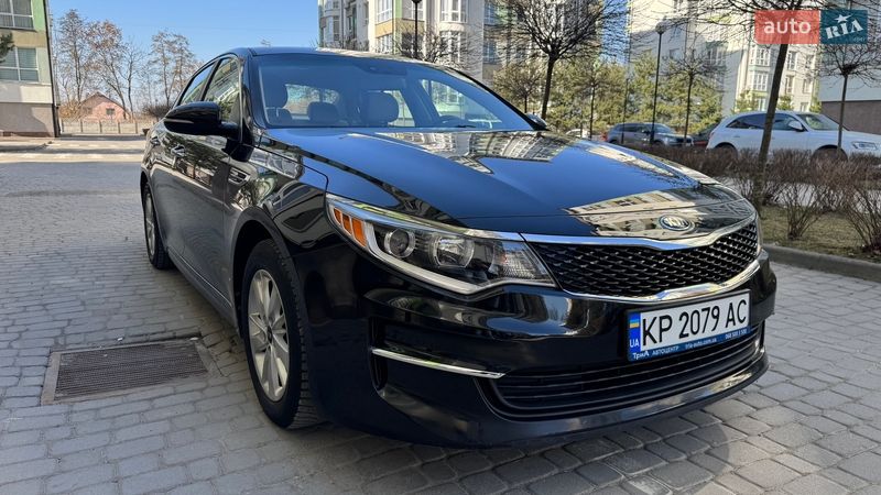 Седан Kia Optima 2017 в Ивано-Франковске