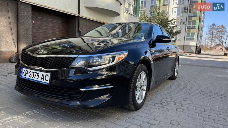 Седан Kia Optima 2017 в Ивано-Франковске