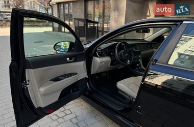 Седан Kia Optima 2017 в Ивано-Франковске