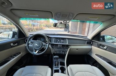 Седан Kia Optima 2017 в Ивано-Франковске