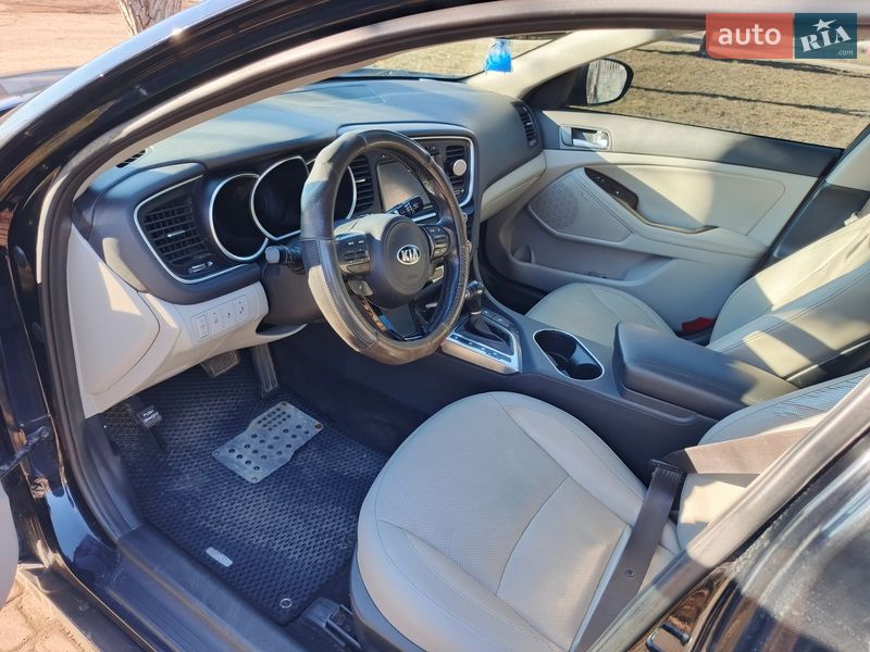 Седан Kia Optima 2014 в Ватутіному