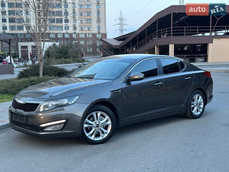 Седан Kia Optima 2012 в Одессе