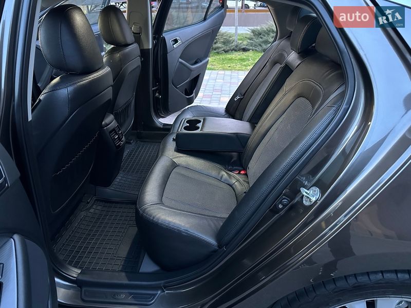 Седан Kia Optima 2012 в Одессе