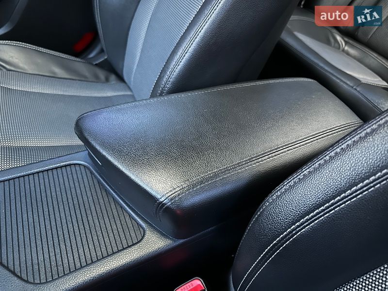 Седан Kia Optima 2012 в Одессе