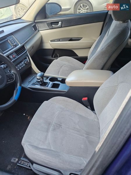 Седан Kia Optima 2015 в Киеве