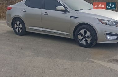 Седан Kia Optima 2013 в Львове