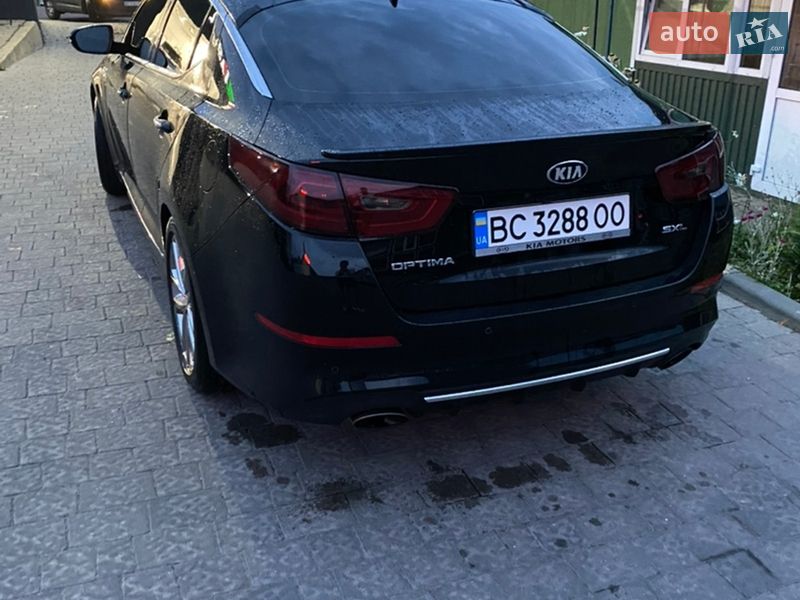 Седан Kia Optima 2015 в Львові