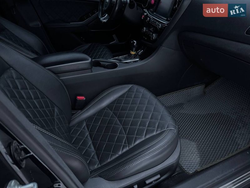 Седан Kia Optima 2015 в Львові