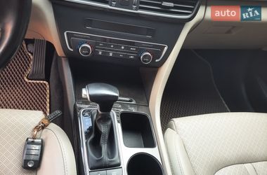 Седан Kia Optima 2016 в Києві